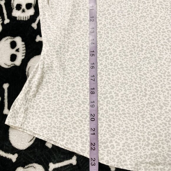 DENVER HAYES Cream light grey leopard print cowl turtleneck top MEDIUM LARGE tee - Picture 6 of 13